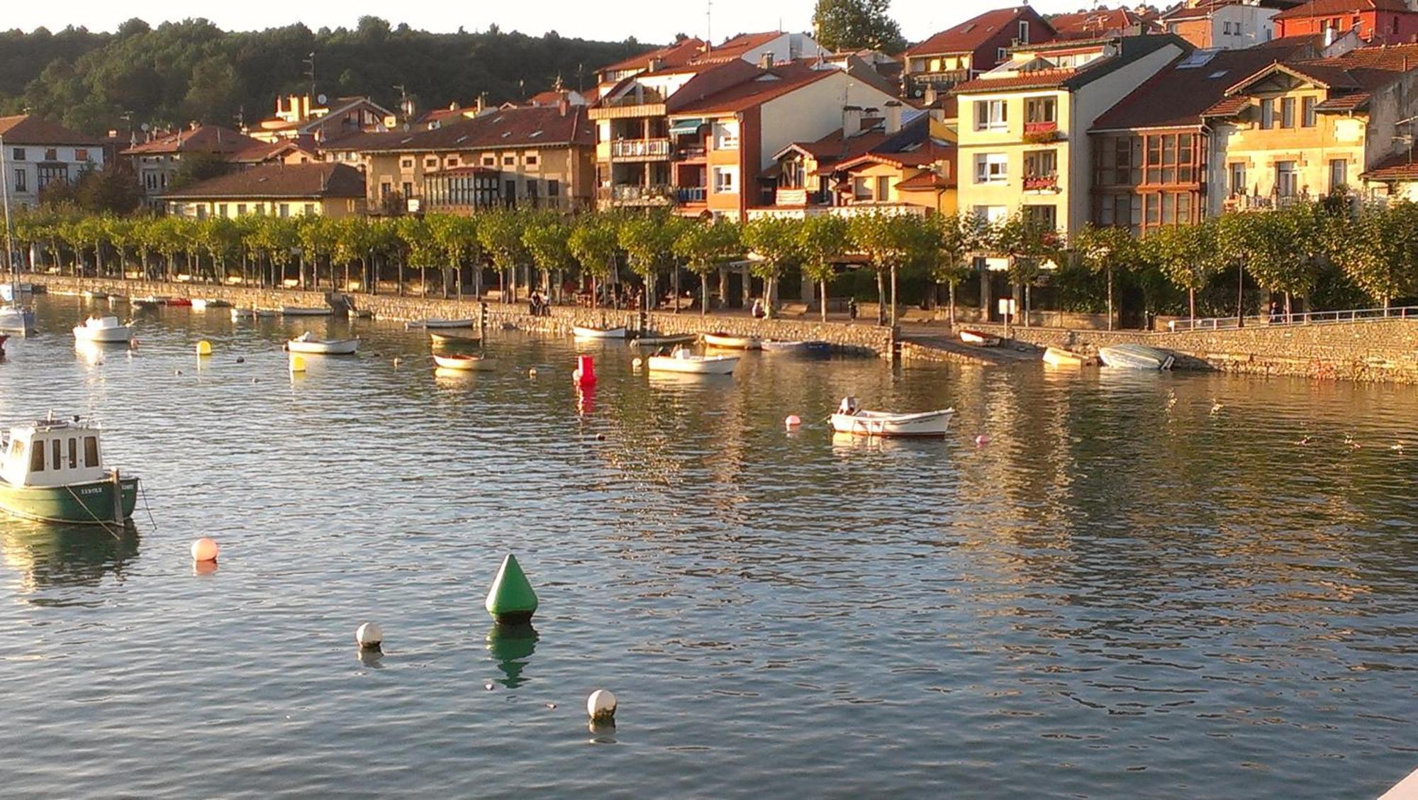 Casa De Marinos Uribekosta Hotel Plentzia Luaran gambar